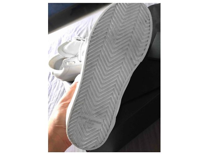 Sneakers Saint Laurent Court in pelle bianca Bianco - vista 2