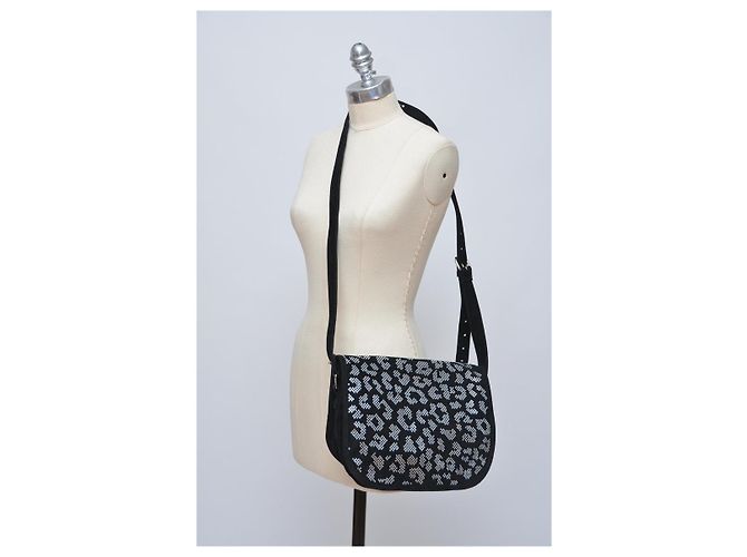 Balmain Leo Borsa a tracolla in scamosciato nero e cristalli Swarovski - vista 9