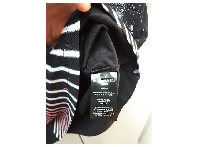 T-shirt exclusiva Balmain edição limitada da semana de moda de Paris 2019 Preto - vista 6