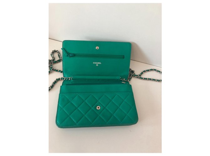 Wallet On Chain Chanel WOC Verde - vista 6