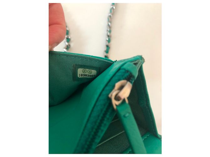 Wallet On Chain Chanel WOC Verde - vista 9