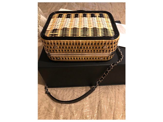 Vanity Bolso de tocador Chanel Beige de Ratán - vista 3