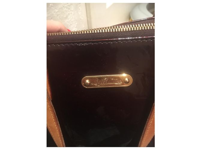 Borsa Louis Vuitton Bellevue GM Bordò - vista 6