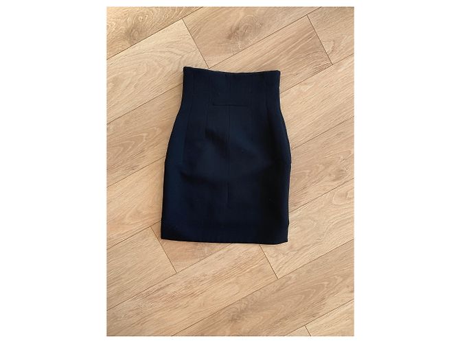 Givenchy Neuer schwarzer Rock mit hoher Taille. - Ansicht 2