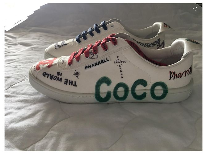 Chanel x Pharell Williams Bianco - vista 4