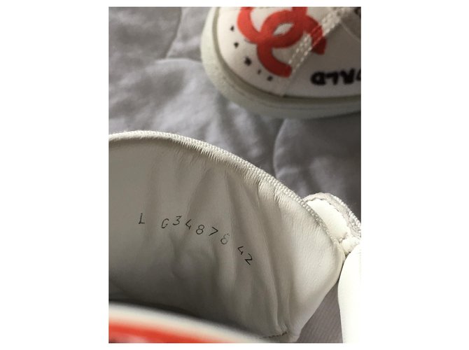 Chanel x Pharell Williams Bianco - vista 7