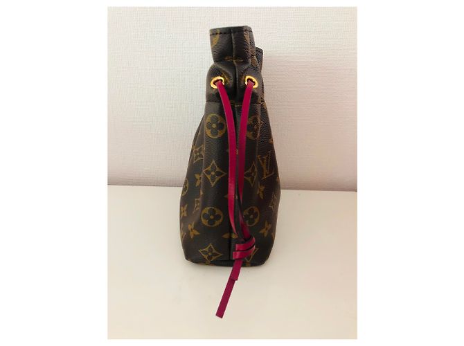 Louis Vuitton Poche Noe Marrone Multicolore - vista 3