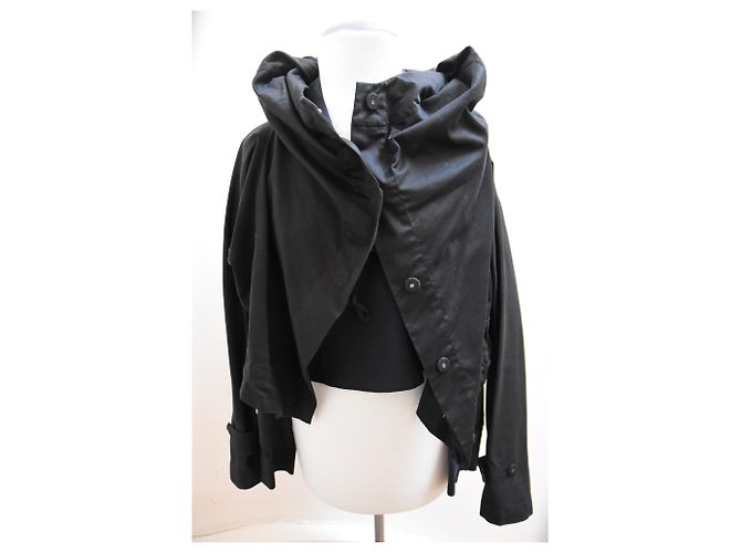 Nuova giacca nera Gestuz con cappuccio pieghevole. XS / S Nero - vista 2