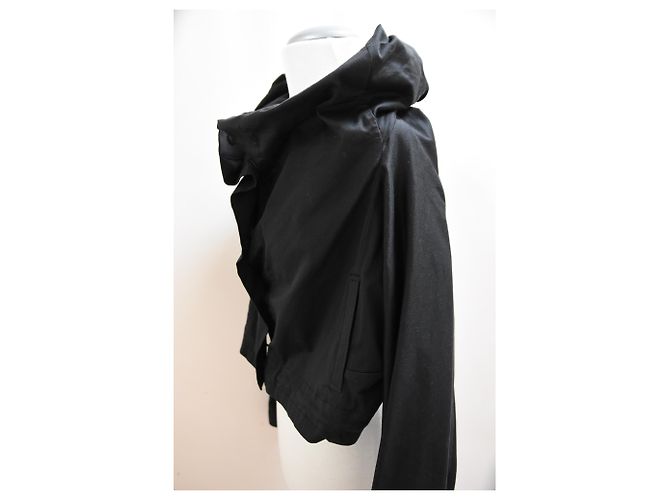 Nuova giacca nera Gestuz con cappuccio pieghevole. XS / S Nero - vista 3