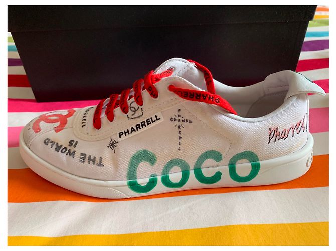 CHANEL PHARRELL Turnschuhe Grafiti Sammlung Kapselversion verwendet Weiß - Ansicht 6