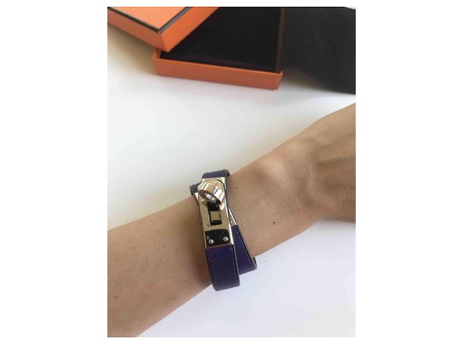 Kelly Double Tour Hermès Pulsera Kelly forrada Tour Púrpura - vista 4