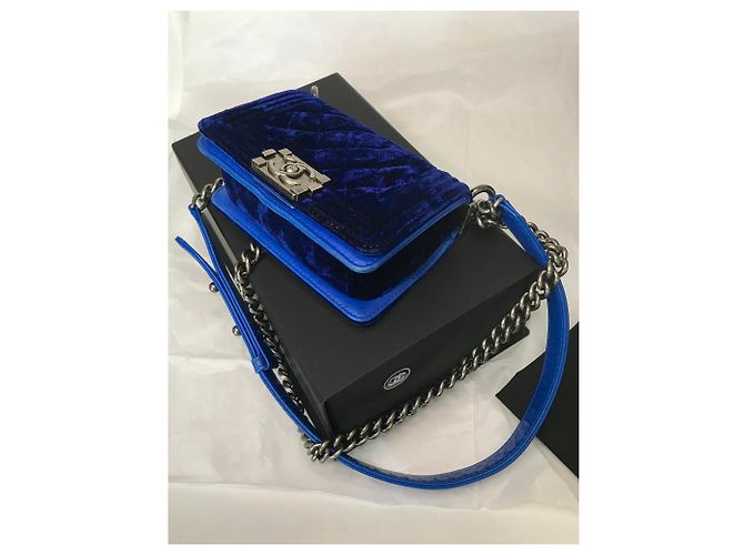 Chanel Boy Mini Velvet con scatola Blu Blu scuro - vista 10