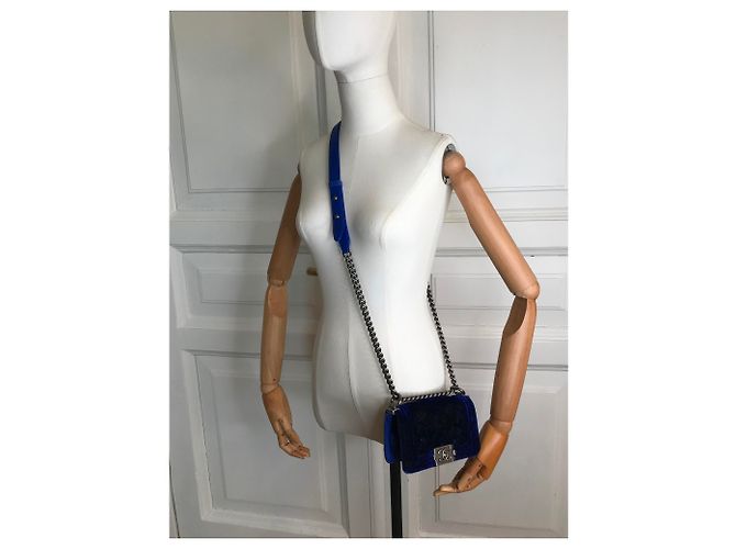 Chanel Boy Mini Velvet con scatola Blu Blu scuro - vista 4