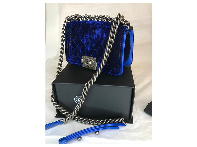 Chanel Boy Mini Velvet con scatola Blu Blu scuro - vista 5