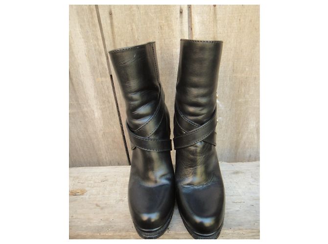 Botas Dolce & Gabbana nuevas condiciones Negro - vista 5
