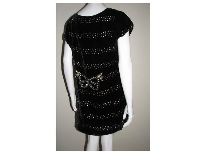 French Connection Schwarzes Samtkleid mit Kristall und Pailletten Stickerei - Ansicht 3