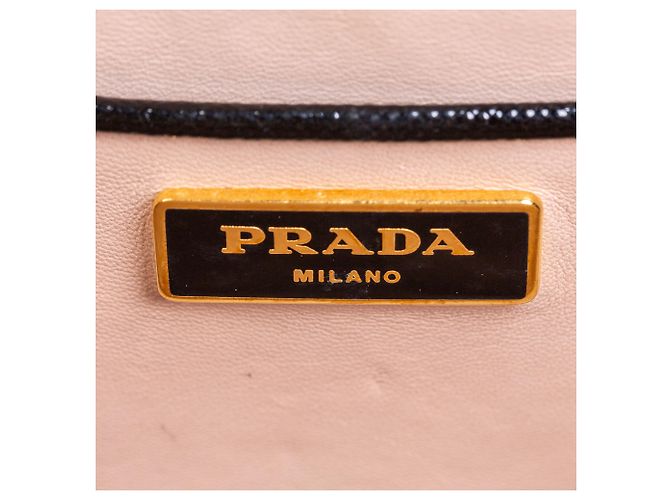 Borsa a mano Prada in piramide saffiano nera - vista 6