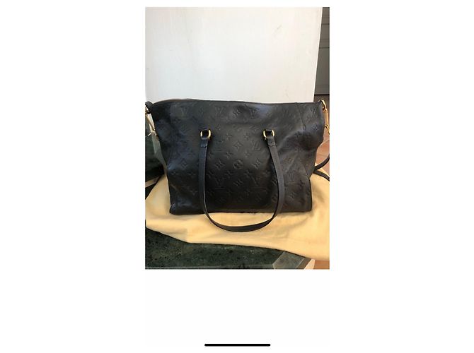 Lumineuse Louis Vuitton Borse D'oro Blu navy - vista 3
