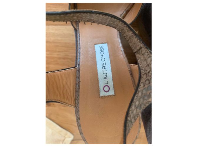 Autre Marque Mules compensées en daim et python beige - vue 3