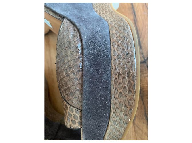 Autre Marque Mules compensées en daim et python beige - vue 4