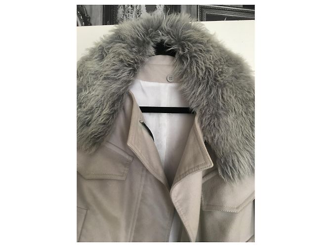 Vanessa Bruno coat eggshell viscose with lamb fur collar - view 3