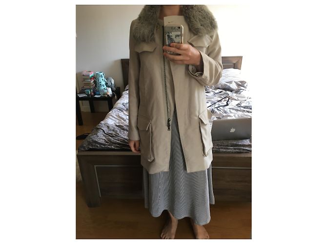 Vanessa Bruno coat eggshell viscose with lamb fur collar - view 4