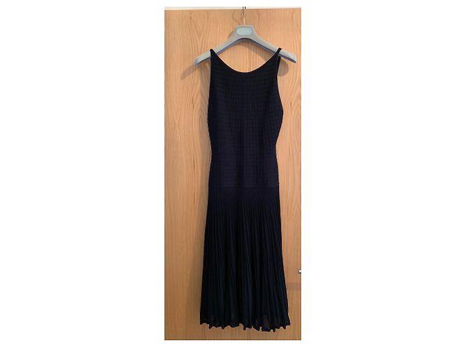 Chanel Kleid schwarz mit Logo - Ansicht 9