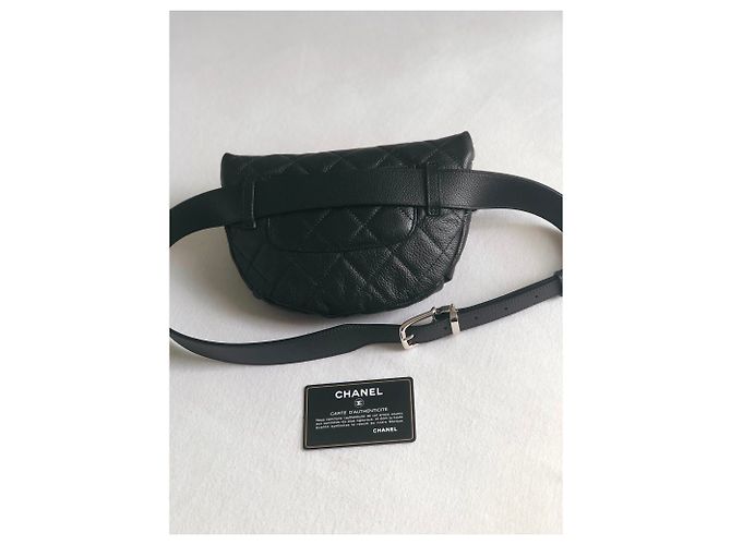 Wallet On Chain Chanel Cangurera Negro - vista 4