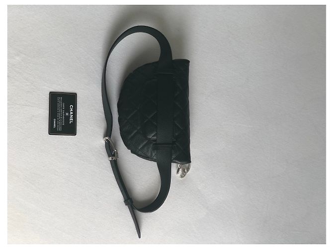 Wallet On Chain Chanel Cangurera Negro - vista 5