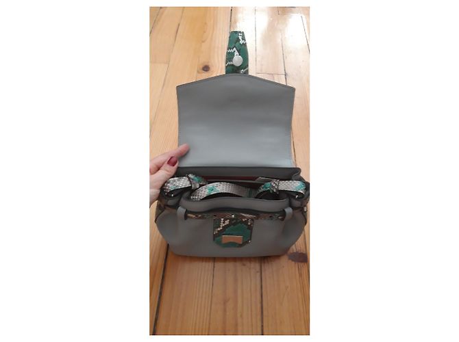 Lancel Nano Charlie Python Gris Azul Claro - vista 3