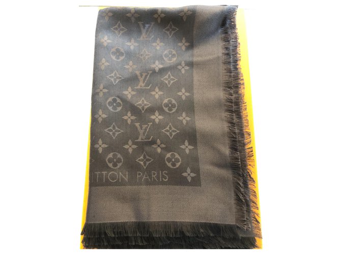Chal Louis Vuitton Antracita de Seda y Lana 140x140 cm Gris antracita - vista 2