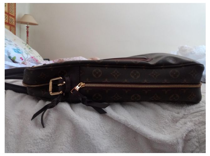 Borsa a mano Louis Vuitton in pelle marrone scuro - vista 6