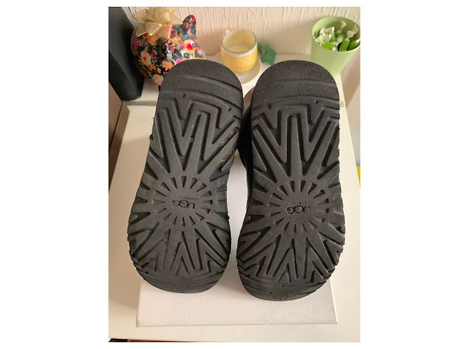 Botines Ugg de cuero negro con Swarovski - vista 2