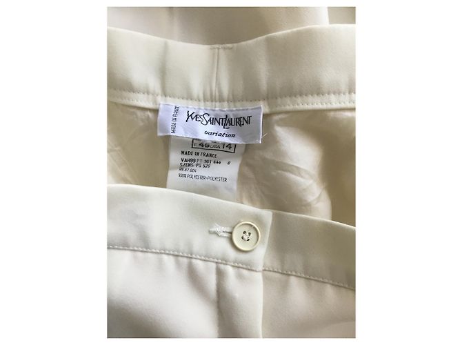 Alfaiate Yves Saint Laurent Creme - vista 3