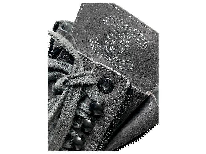Chanel Kampfstiefel mit Box Anthrazitgrau - Ansicht 10