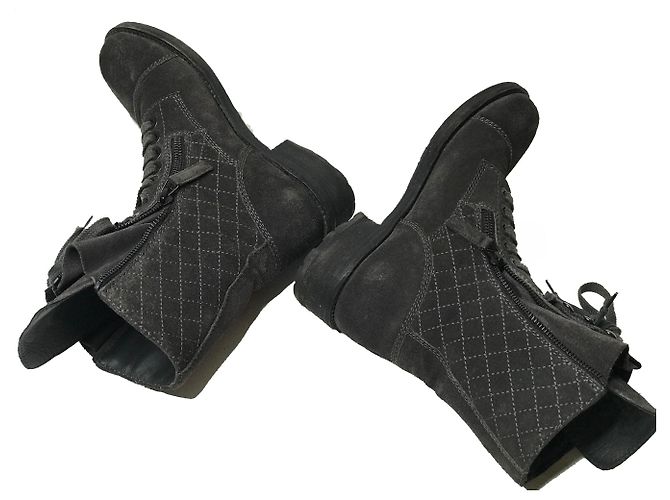 Chanel Kampfstiefel mit Box Anthrazitgrau - Ansicht 8