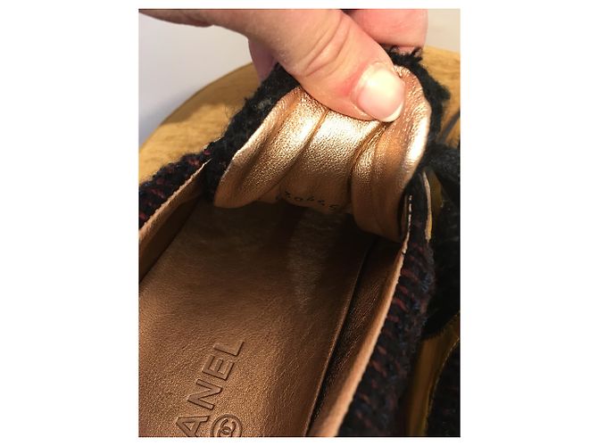 Chanel Scarpe da ginnastica Nero Blu D'oro Bordò - vista 5