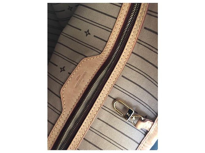 Louis Vuitton Delizioso GM Marrone - vista 9