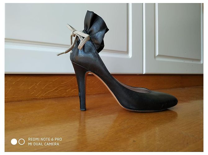 Chloé décolleté con volant in pelle nera Nero - vista 3