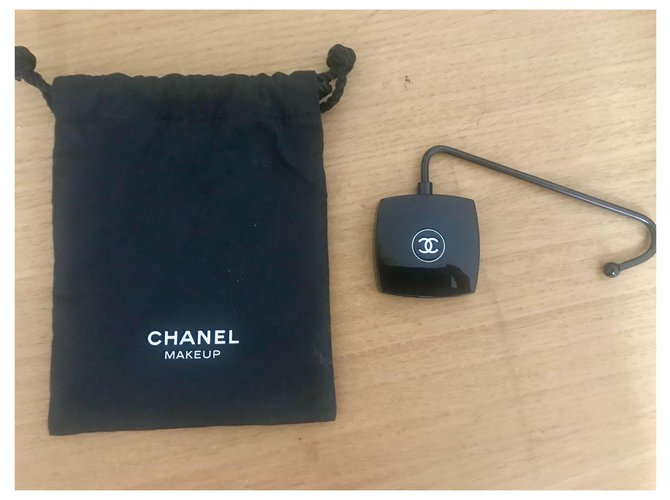 Chanel bag hook with its pouch Black - view 2