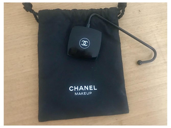 Chanel bag hook with its pouch Black - view 3