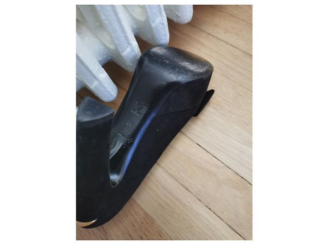 Décolleté Louis Vuitton Intemporel Velluto Nero 39 - vista 2