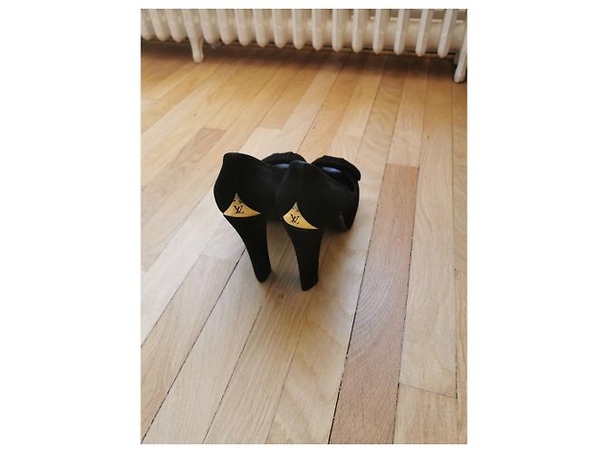 Décolleté Louis Vuitton Intemporel Velluto Nero 39 - vista 3