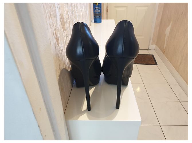 Décolleté Yves Saint Laurent in pelle nera Nero - vista 5