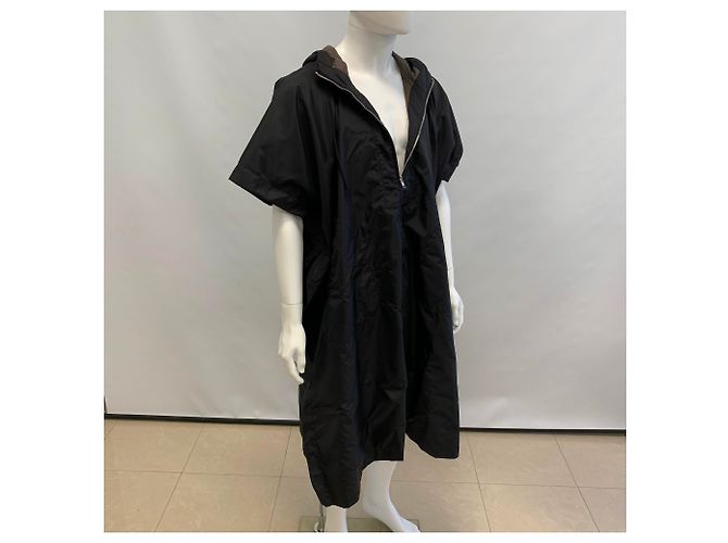 Comme Des Garcons Capispalla pioggia poncho con cappuccio - vista 12