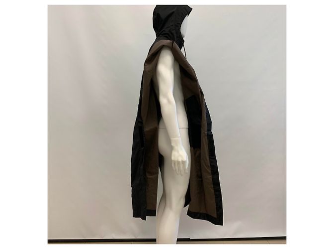 Comme Des Garcons Capispalla pioggia poncho con cappuccio - vista 9