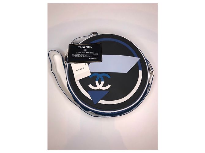 BORSA A MANO CHANEL IN TELA E GOMMA . Nero Bianco Blu navy - vista 13