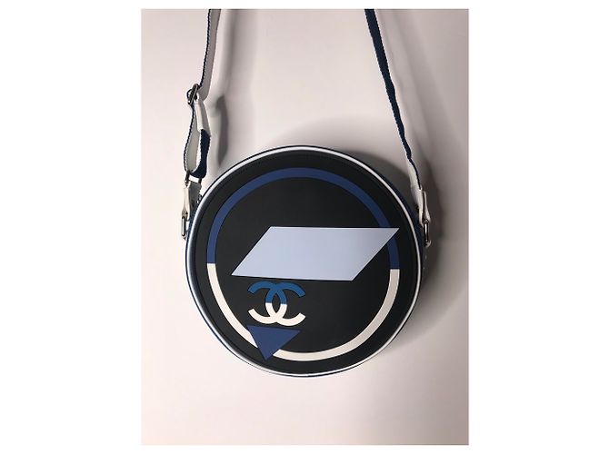 BORSA A MANO CHANEL IN TELA E GOMMA . Nero Bianco Blu navy - vista 2