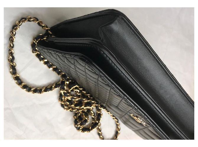 Wallet On Chain Chanel Limitato alla carta, Scatola, busta da viaggio Nero - vista 12