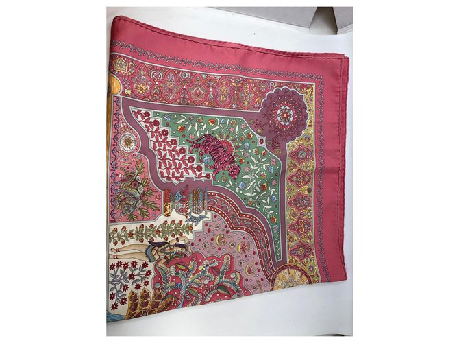 Hermès Aux portes du palais. Rosa Beige - vista 17